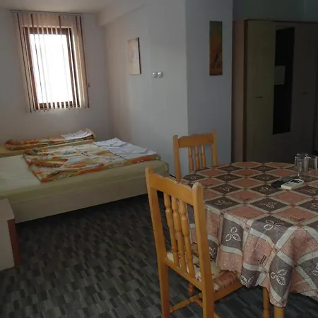 Eleni Palace * Elena