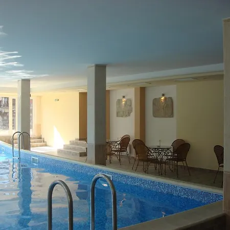 Отель Eleni Palace *