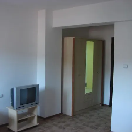 Отель Eleni Palace *